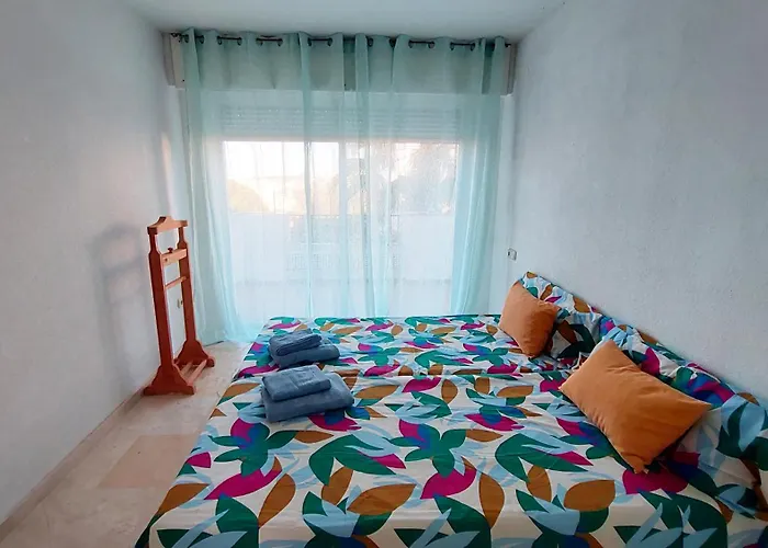 Acogedora Y Tranquila Casa Estepona