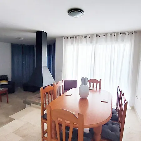 Acogedora Y Tranquila Casa Estepona